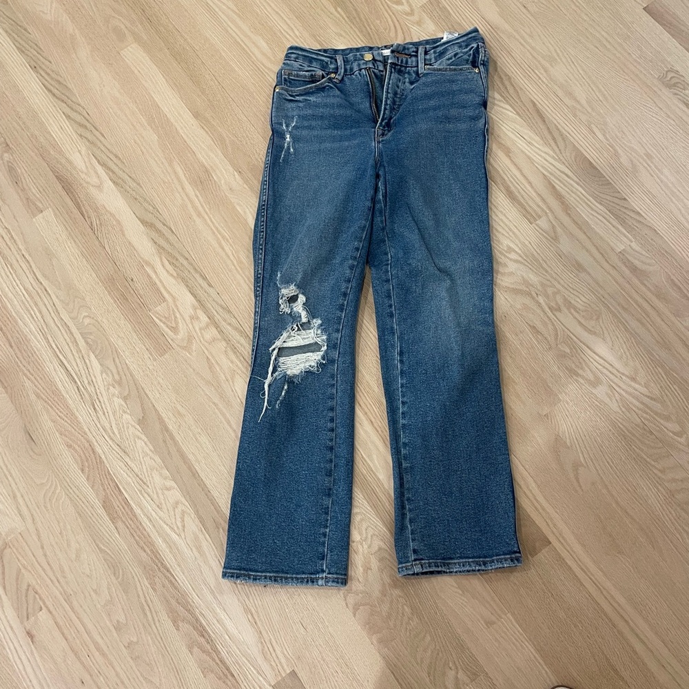Good American Blue Ankle Cropped Jeans with Distressed Detailing
